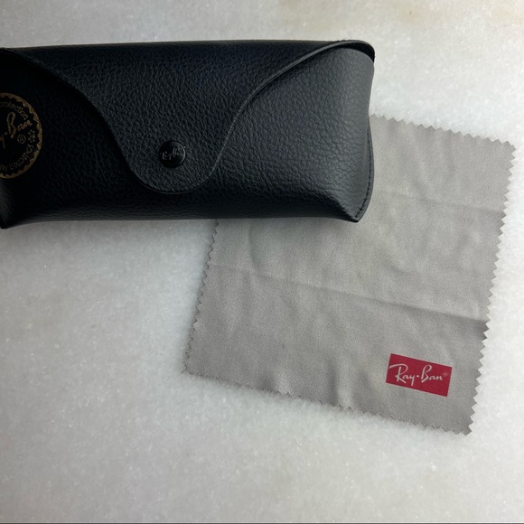 Ray-Ban Sunglasses Case With Cloth - Black - Picture 3 of 3